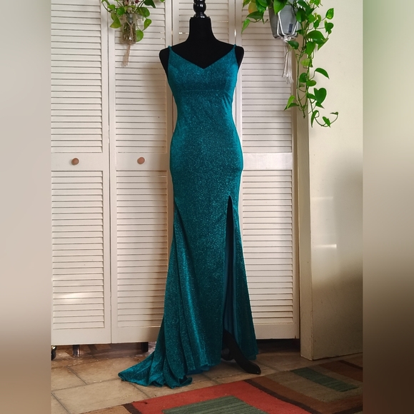 Generic Dresses & Skirts - Stunning Teal Glitter Prom Dress with High Slit